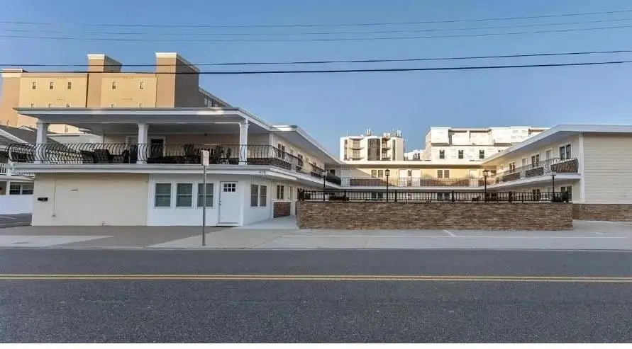 415 E Atlanta Avenue, Wildwood Crest, NJ 08260 - #1