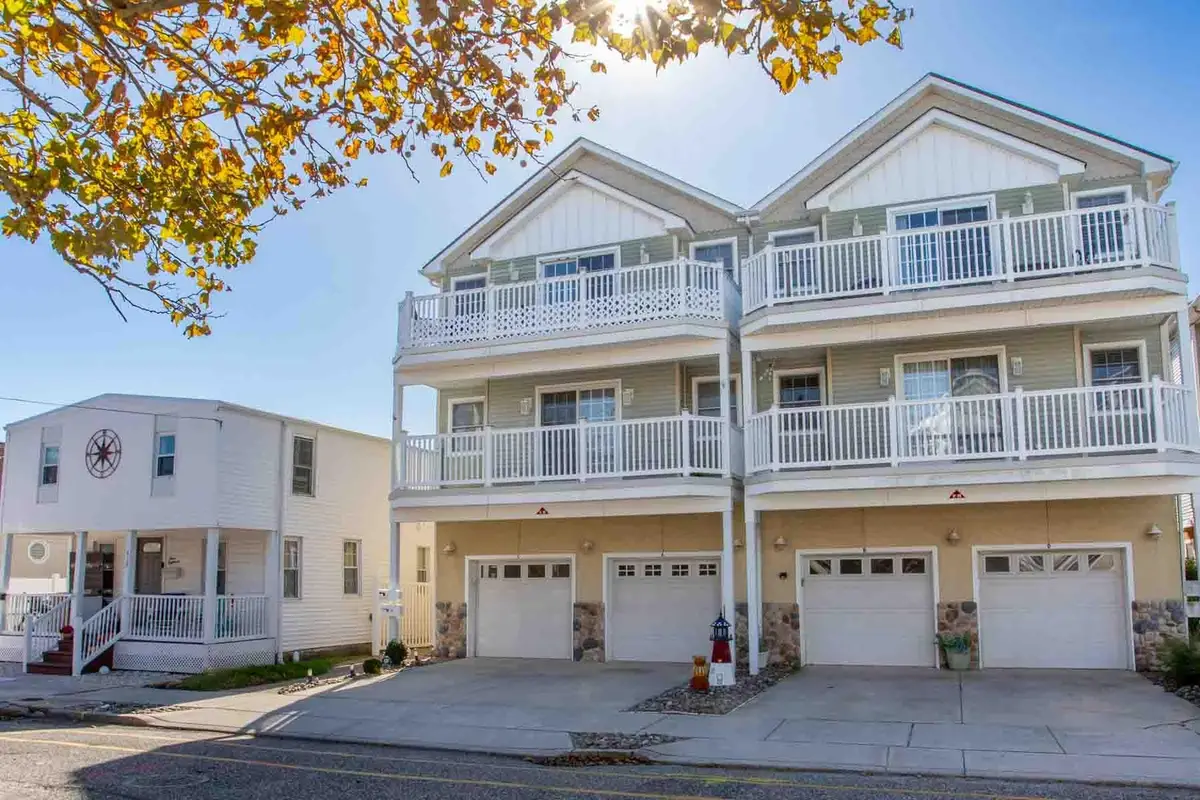 420 W Roberts Avenue, Wildwood, NJ 08260 - #1
