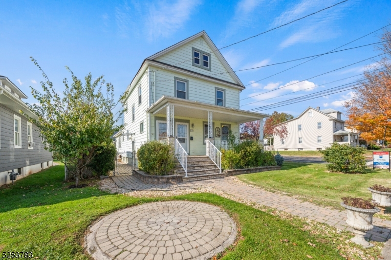 107 Thompson St, Raritan Boro, NJ 08869 BHGRE