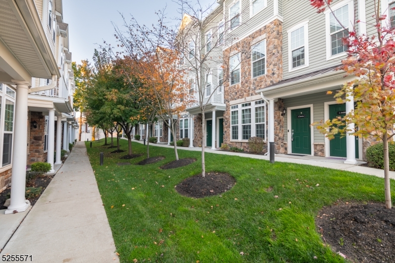 21 Dahlia Ln, Garfield City, NJ 07026 BHGRE