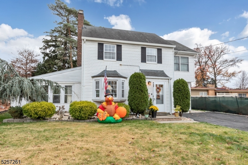 135 Elmwood Ter, Linden City, NJ 07036 BHGRE