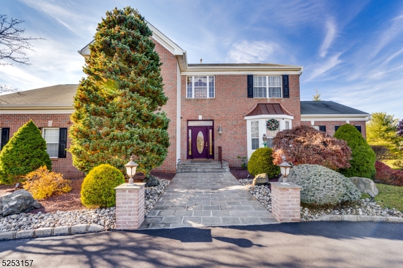 7 Garretson Dr