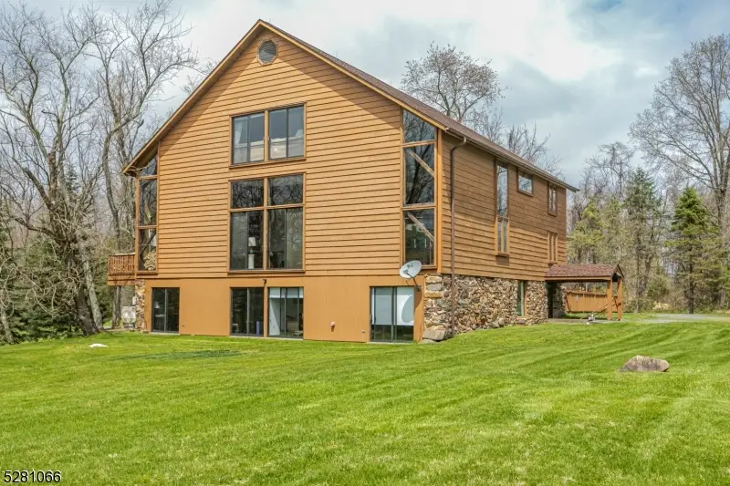 900 Canal Rd, Griggstown, NJ 08540 - Image #2