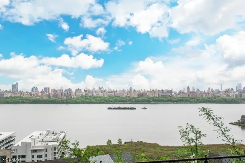 8500 Boulevard East #4H, North Bergen, NJ 07047 - Image #1