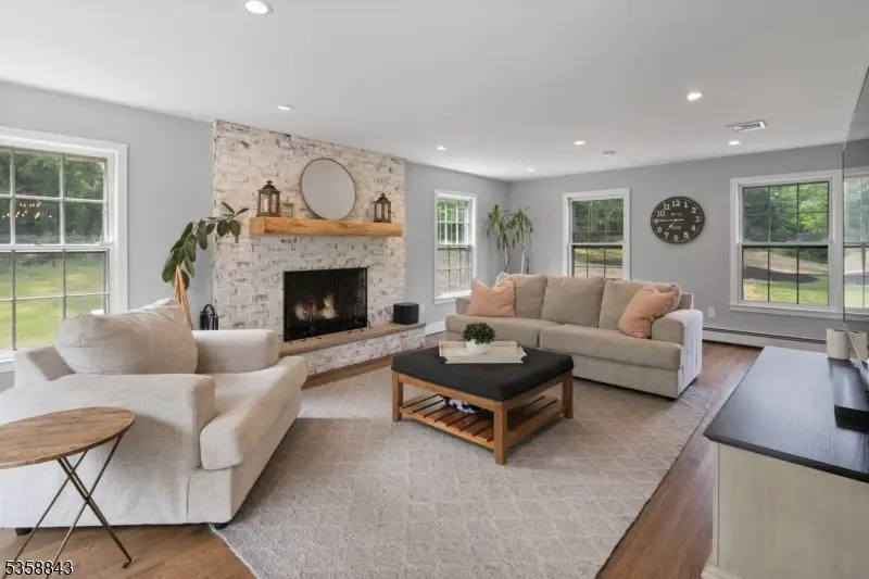 6 Ironia Rd, Chester Township, NJ 07930 - Image #1