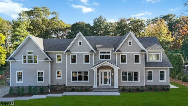 520 Clinton Ave, Wyckoff, NJ 07481 - Image #1