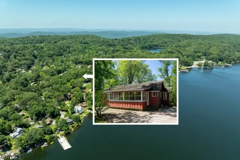 209 Alturas Rd, Highland Lakes, NJ 07422 - Image #1