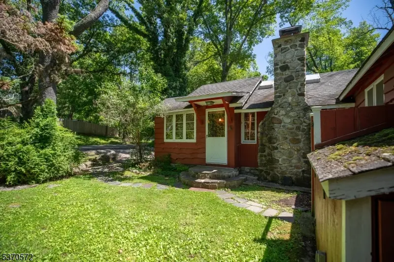 209 Alturas Rd, Highland Lakes, NJ 07422 - Image #3