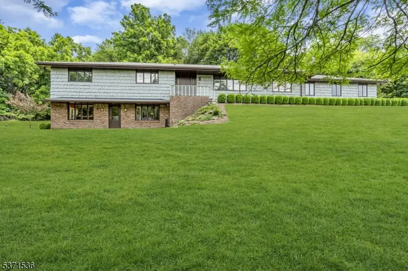 366 E Saddle River Rd, Upper Saddle River, NJ 07458 - Image #1