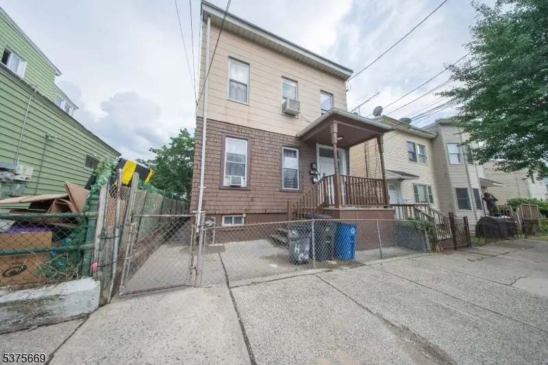 25 N York St, Paterson, NJ 07524 - Image #1