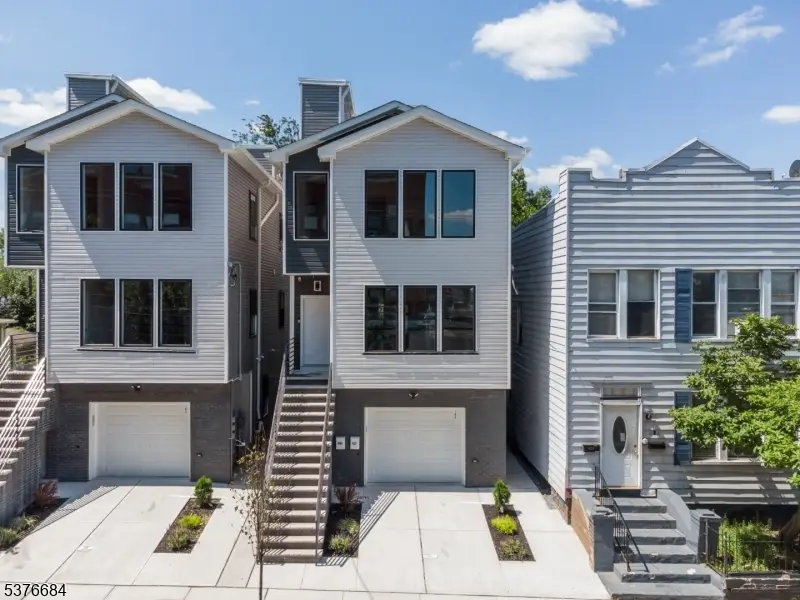 185 Gates Ave, Jersey City, NJ 07305 - Image #1