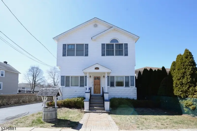 28 Zazzetti St, Waldwick, NJ 07463 - #1