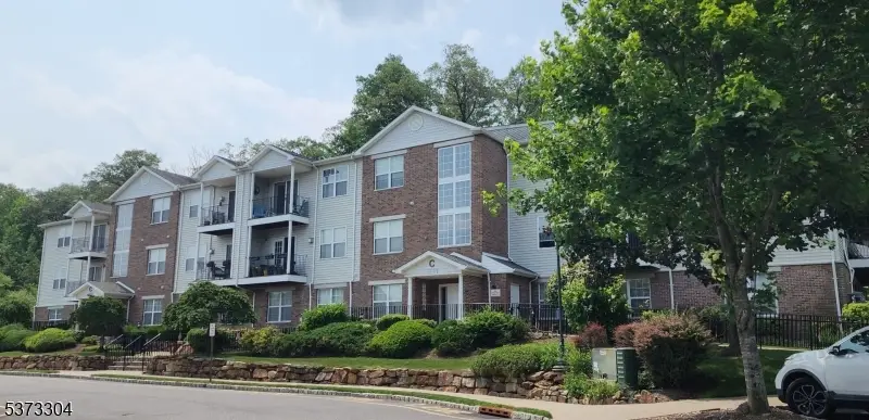 81 Mountainview Ct #81, Riverdale, NJ 07457 - Image #2