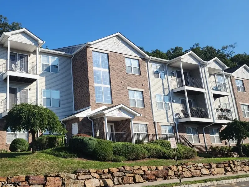 81 Mountainview Ct #81, Riverdale, NJ 07457 - Image #3