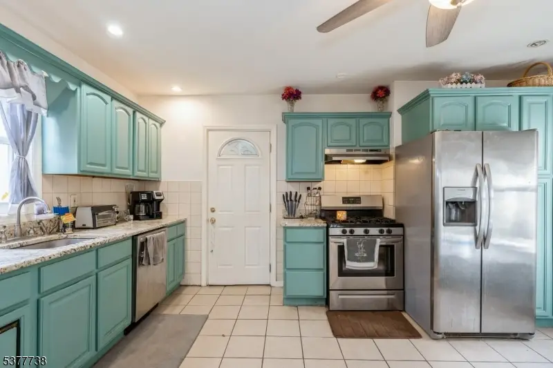 656 Scotland Rd, Orange, NJ 07050 - #2