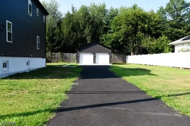 28 Plymouth Pl, Edison, NJ 08837 - Image #3