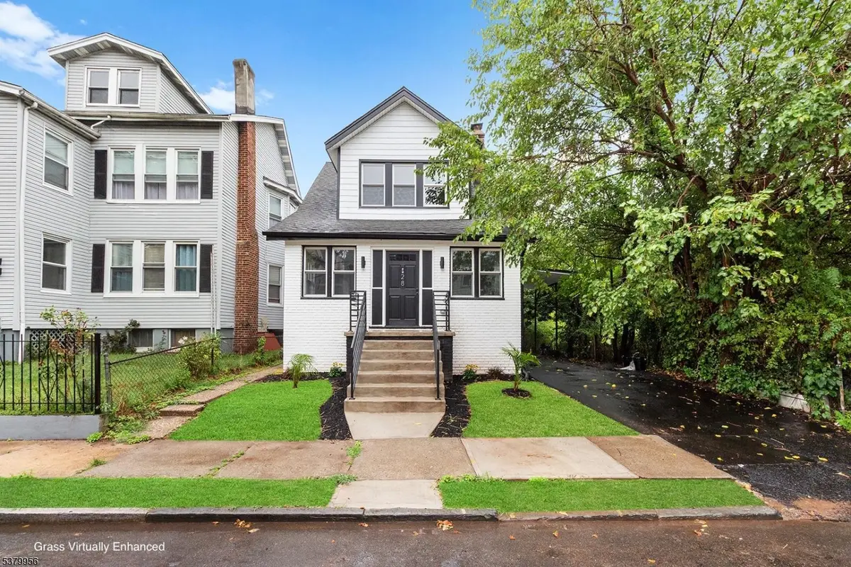 28 Schuyler Ave, Newark, NJ 07112 - Image #1
