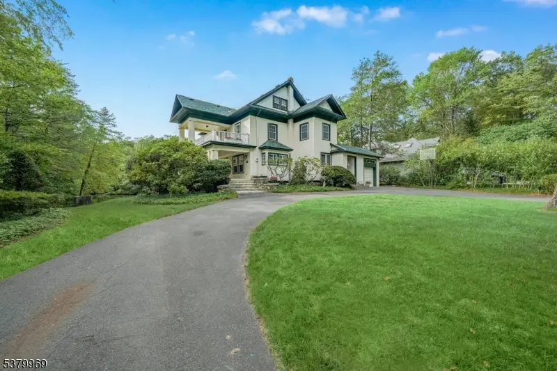12 Overlook Rd, Mountain Lakes, NJ 07046 - Image #2