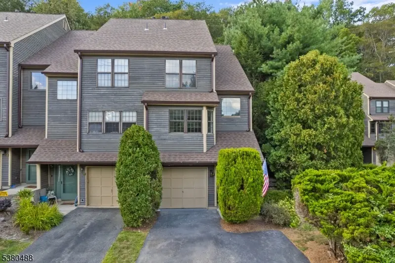 34 Salem Aly #F, West Milford, NJ 07480 - Image #1