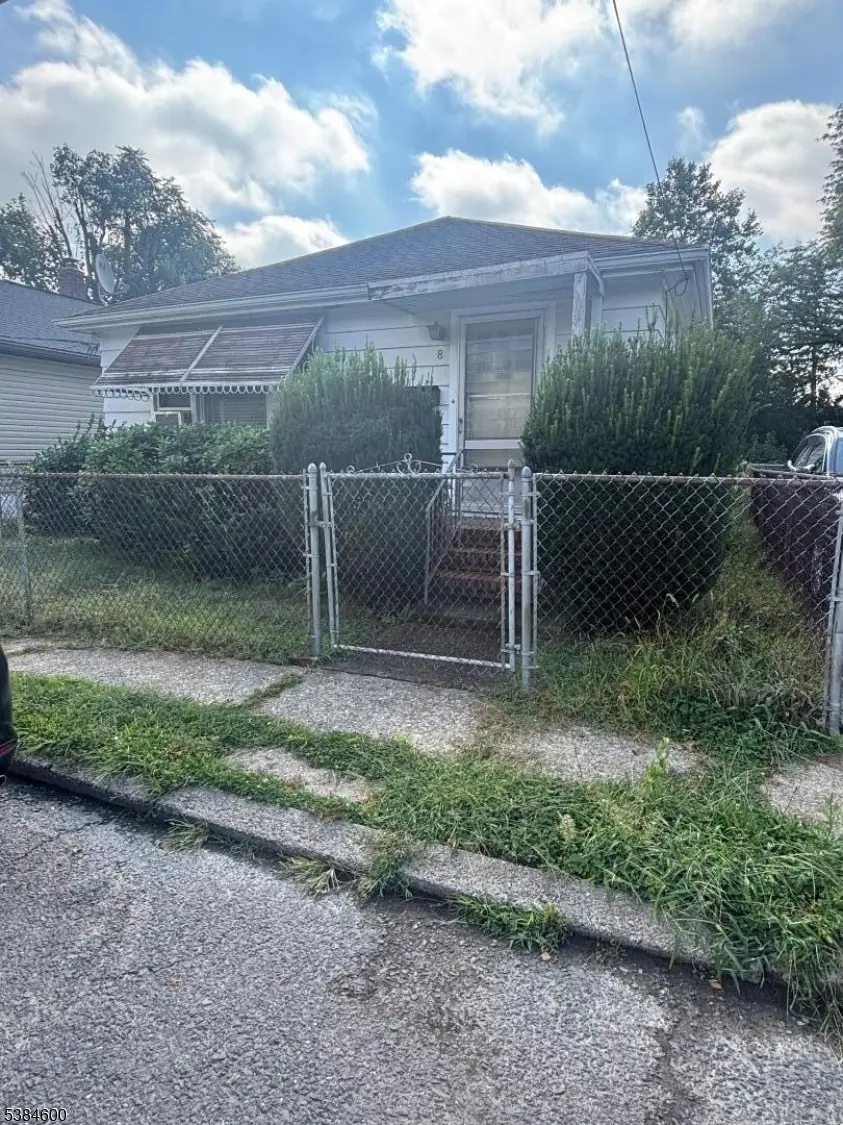 8 Albert Pl, Jersey City, NJ 07305 - #2