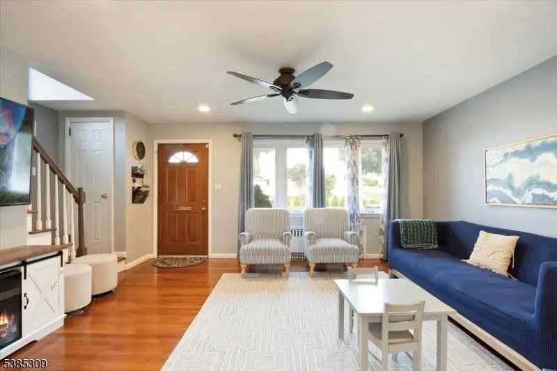 343 Maplewood Ave, Clifton, NJ 07013 - Image #3