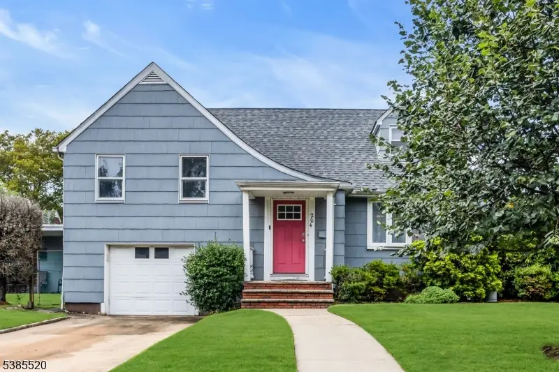 204 Swarthmore Rd, Linden, NJ 07036 - Image #1