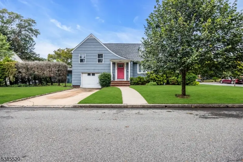 204 Swarthmore Rd, Linden, NJ 07036 - Image #2