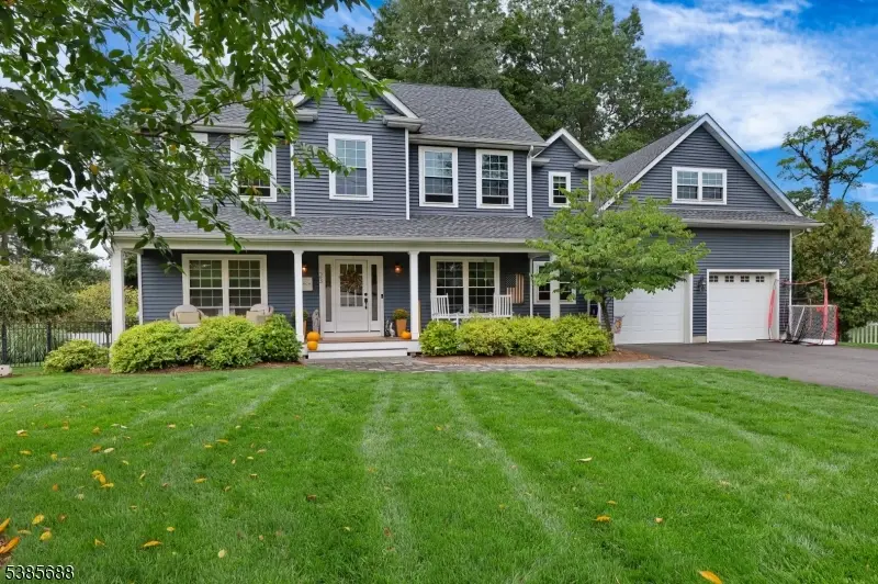 23 Perrin Dr, Wayne, NJ 07470 - Image #2