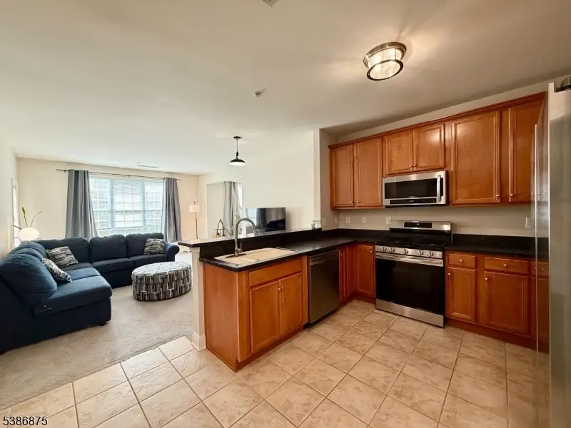 1305 Wharton Ct #1305, Riverdale, NJ 07457 - Image #1