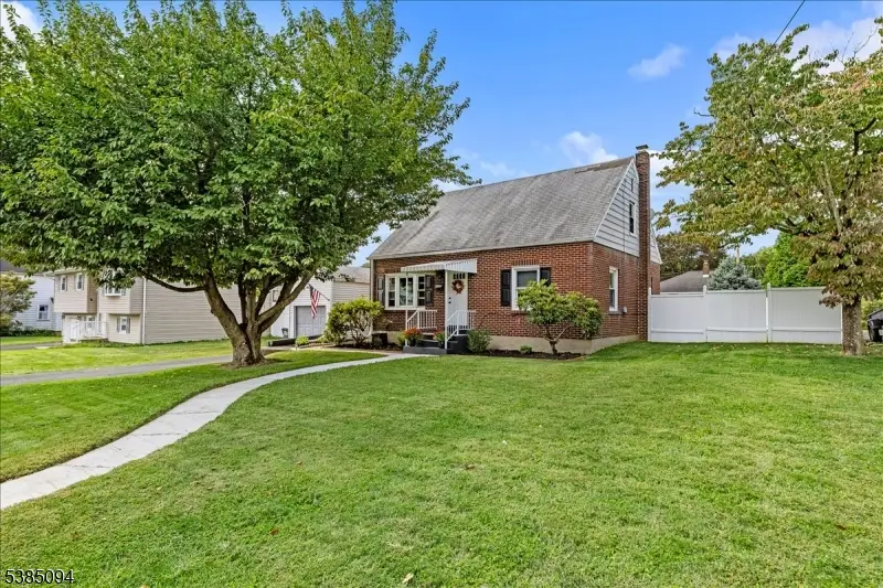 124 Red School Ln, Lopatcong, NJ 08865 - Image #2