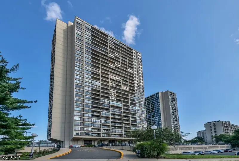 6 Horizon Rd #1706, Fort Lee, NJ 07024 - Image #1