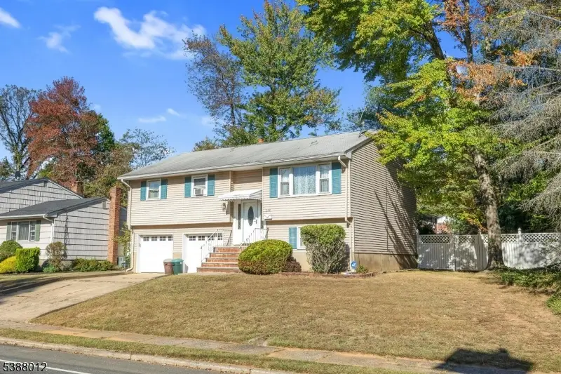 668 Warfield Rd, North Plainfield, NJ 07063 - Image #3