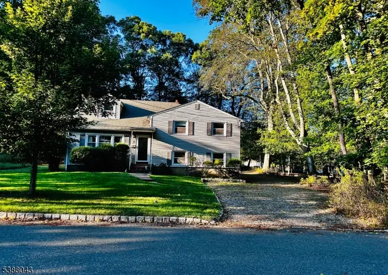 6 Mayhew Dr, Livingston, NJ 07039 - Image #1