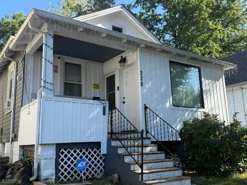 228 Madison Ave, Irvington, NJ 07111 - Image #2