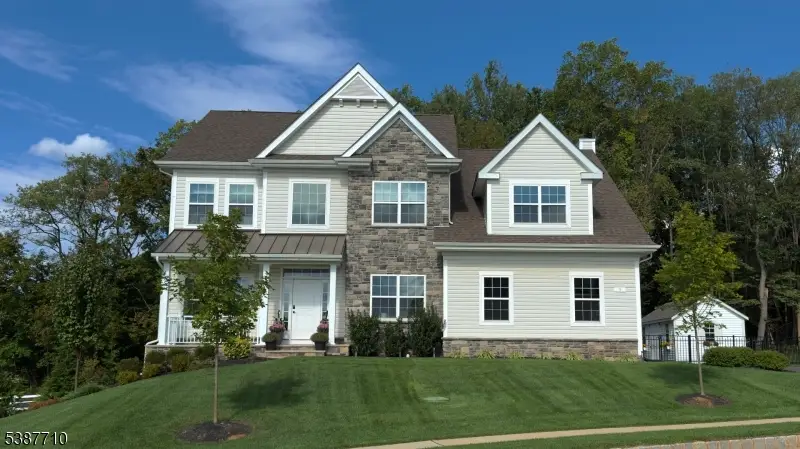 9 Sanderson Ct, Whitehouse Station, NJ 08889 - Image #1