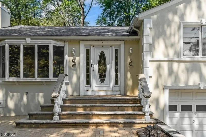 531 Mountain Ave, North Caldwell, NJ 07006 - Image #2