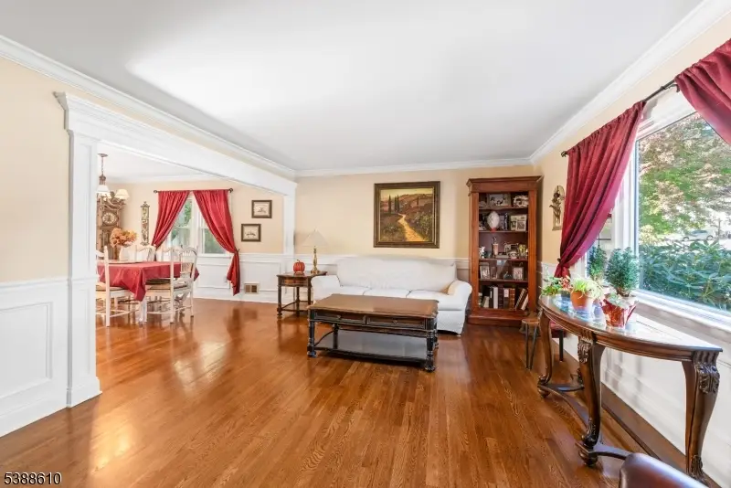 4 Crestmont Dr, Rockaway Township, NJ 07801 - Image #3