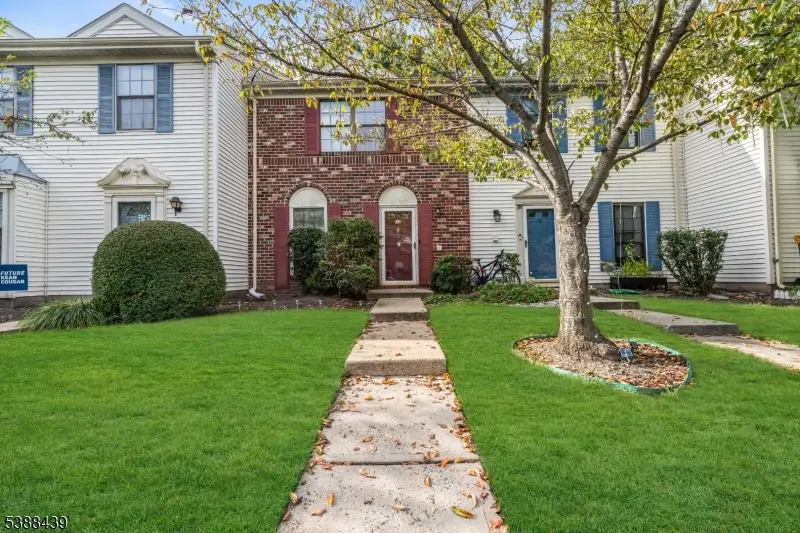 13 Pear Tree Ln, Franklin Park, NJ 08823 - Image #1