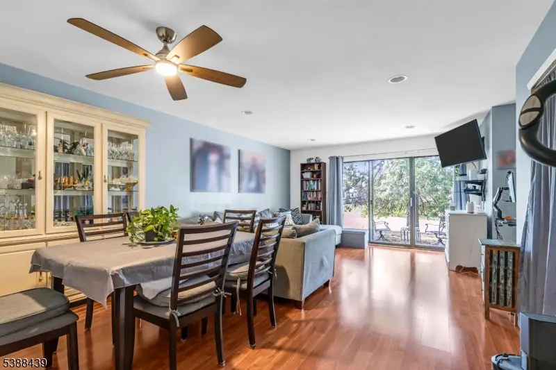 13 Pear Tree Ln, Franklin Park, NJ 08823 - Image #2