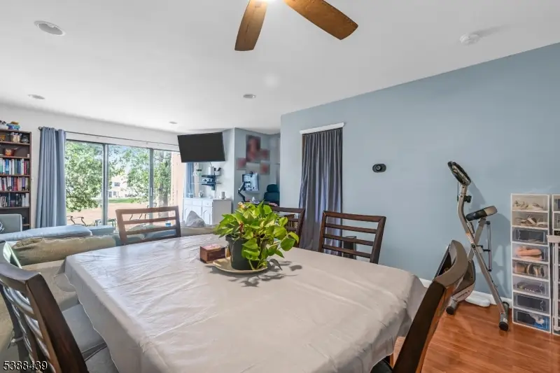 13 Pear Tree Ln, Franklin Park, NJ 08823 - Image #3