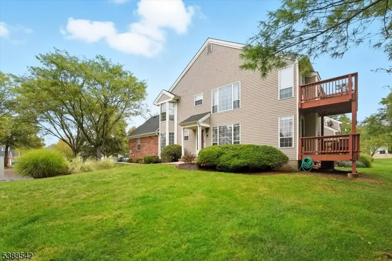 5 Clover Ct, Whitehouse Station, NJ 08889 - Image #3