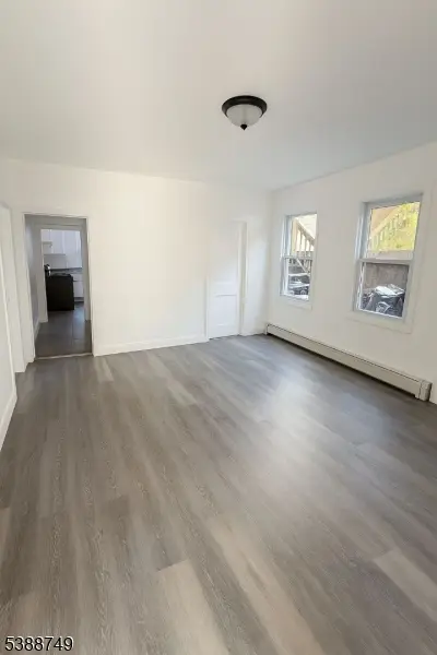 9 Sparrow St, Paterson, NJ 07524 - Image #3