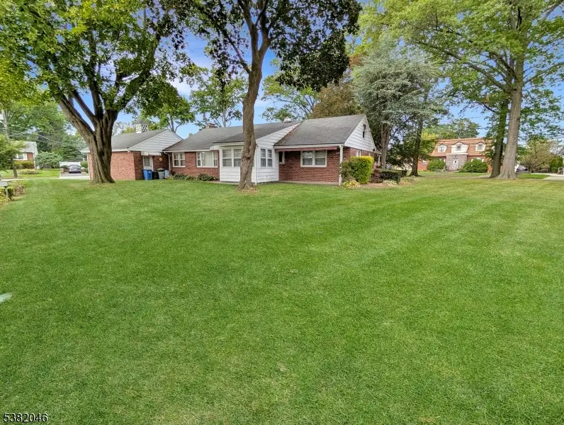 479 Grove St, Clifton, NJ 07013 - Image #2