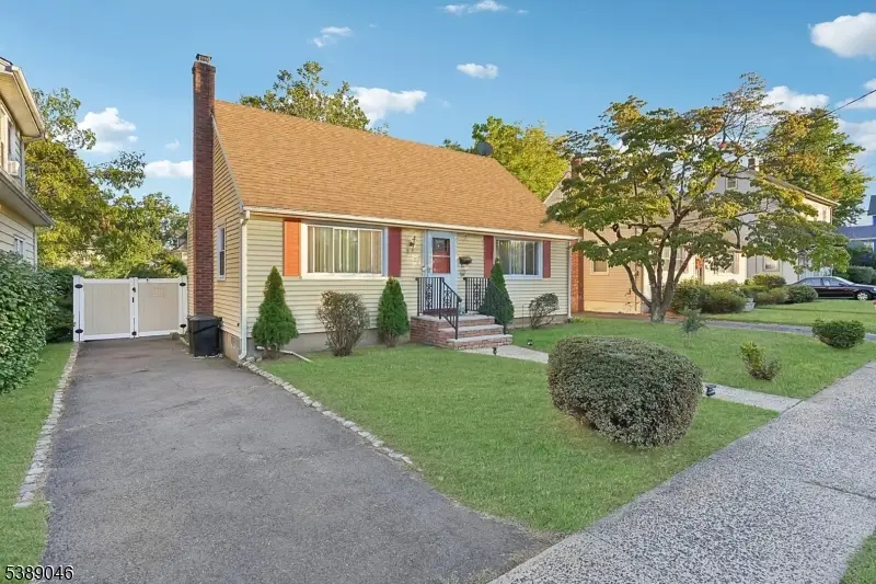 212 N Jackson Ave, North Plainfield, NJ 07060 - Image #2