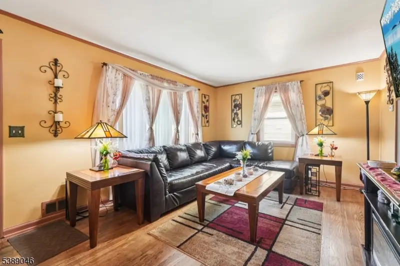 212 N Jackson Ave, North Plainfield, NJ 07060 - Image #3