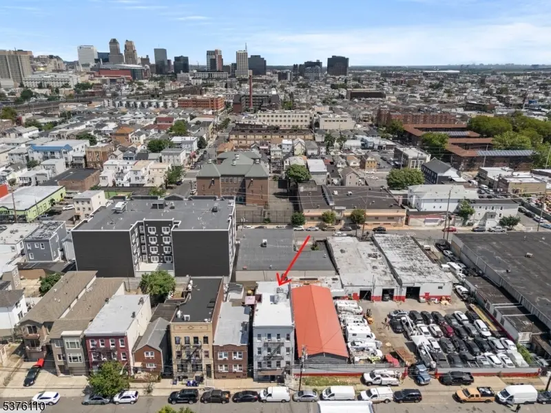 204 Parkhurst St, Newark, NJ 07114 - Image #3