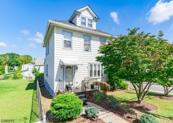 53 Dane St, Sayreville Boro, NJ 08872