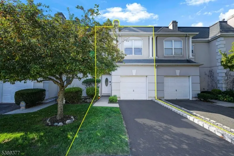 8710 Brittany Dr, Wayne, NJ 07470 - Image #2