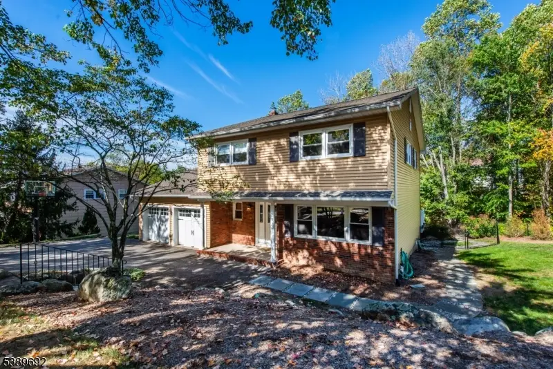 39 Lovell Dr, Wanaque, NJ 07465 - Image #3
