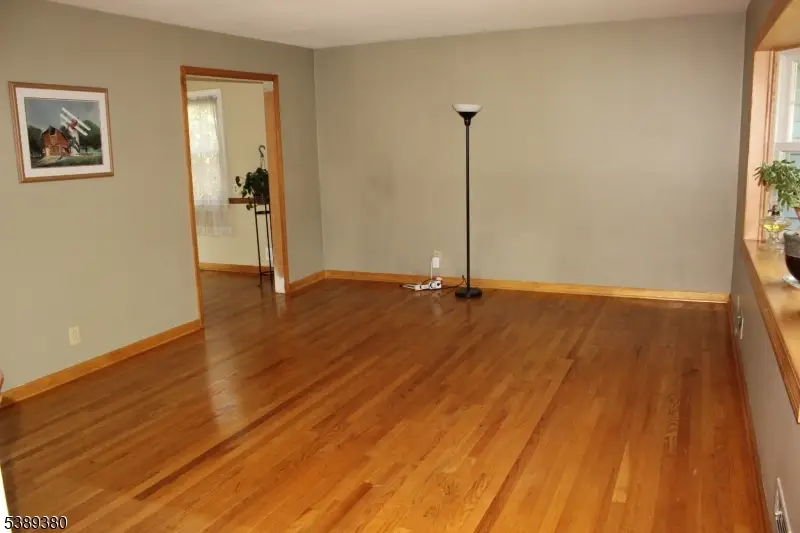 4 Fraley Dr, Franklin Township, NJ 08873 - Image #2